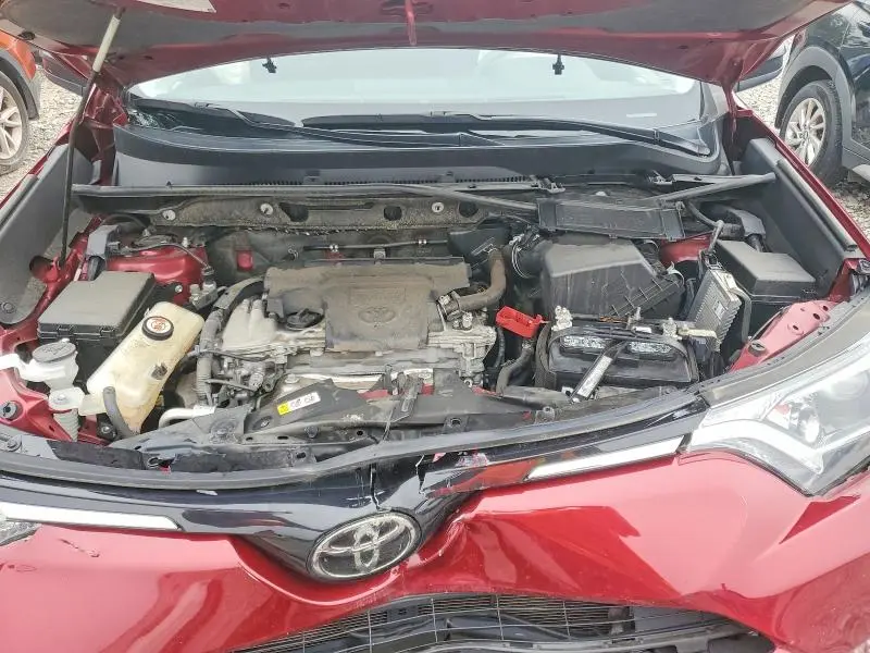 2018 TOYOTA RAV4 LE  