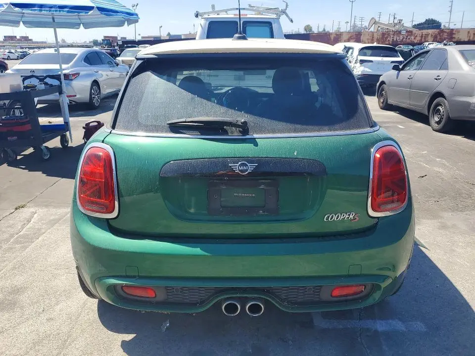 2019 MINI COOPER S  