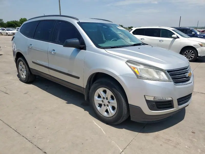 2014 CHEVROLET TRAVERSE LS  