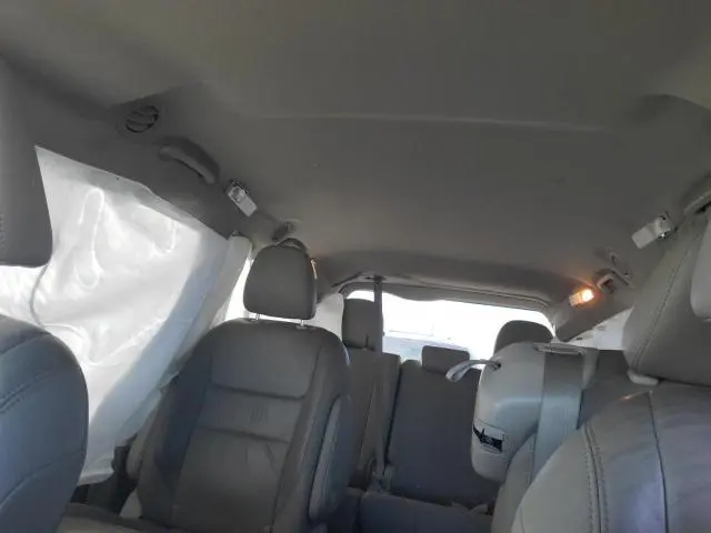 2016 TOYOTA SIENNA XLE 8-PASSENGER  