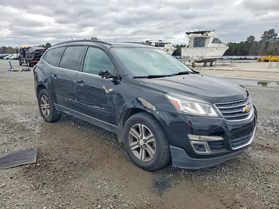 2016 CHEVROLET TRAVERSE LT  
