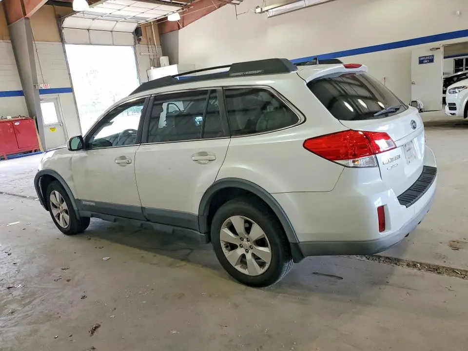 2011 SUBARU OUTBACK 3.6R LIMITED  