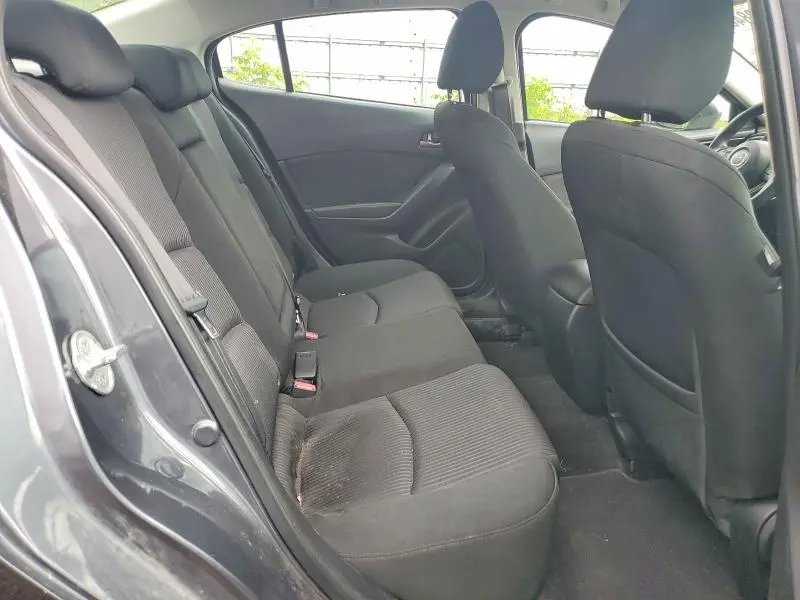 2015 MAZDA 3 TOURING  