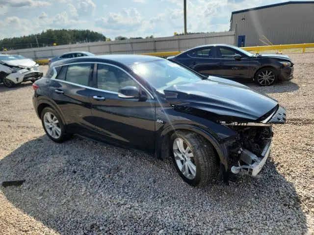 2018 INFINITI QX30 LUXURY  