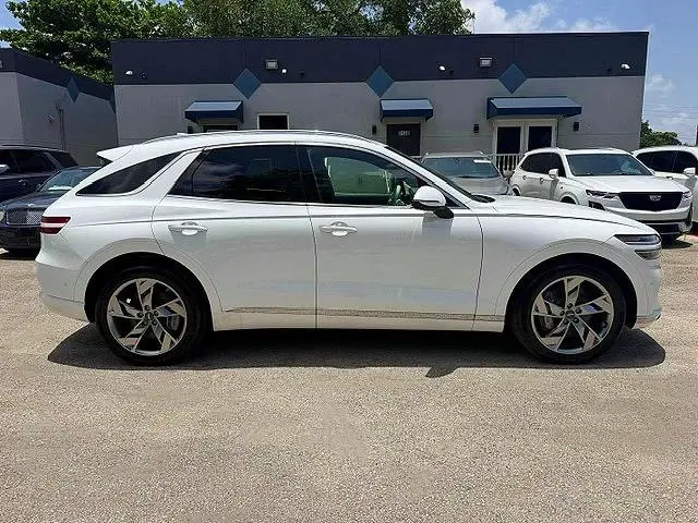 2025 GENESIS G70   