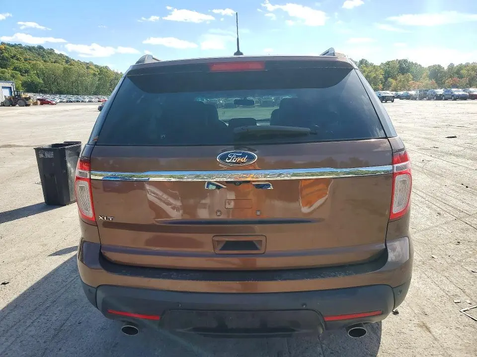 2011 FORD EXPLORER XLT  