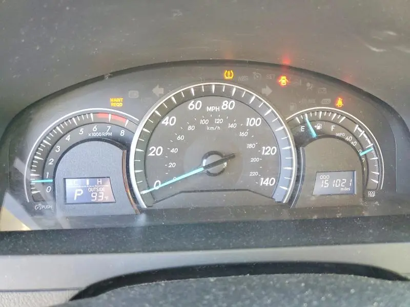 2013 TOYOTA CAMRY LE  