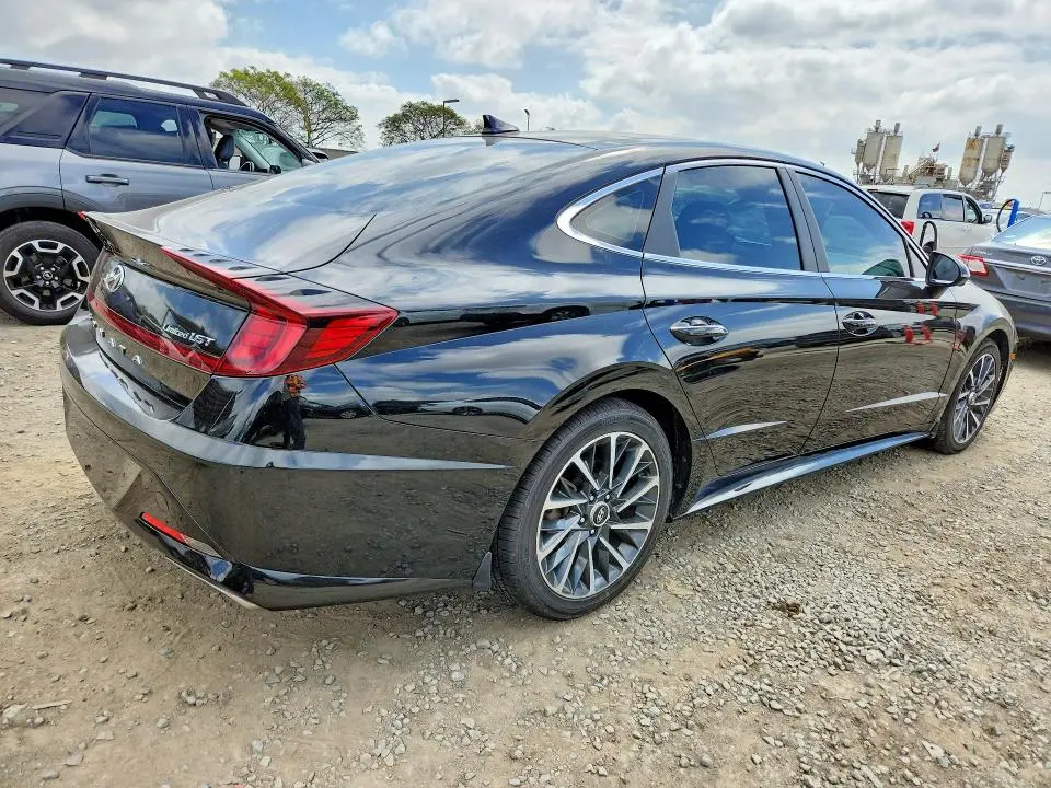 2022 HYUNDAI SONATA LIMITED  