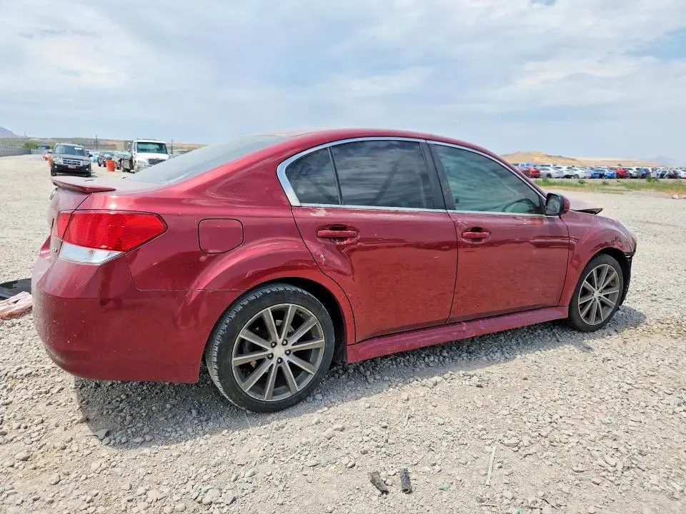 2013 SUBARU LEGACY 2.5I PREMIUM  