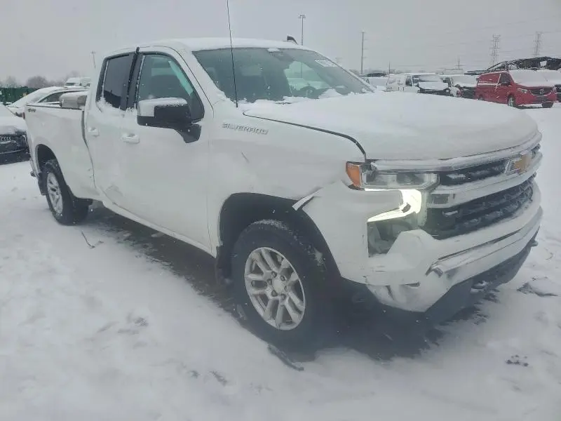 2024 CHEVROLET SILVERADO K1500 LT  