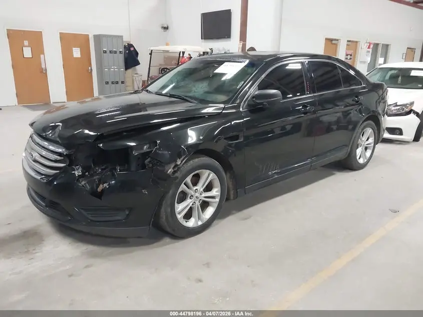 2015 FORD TAURUS SE
