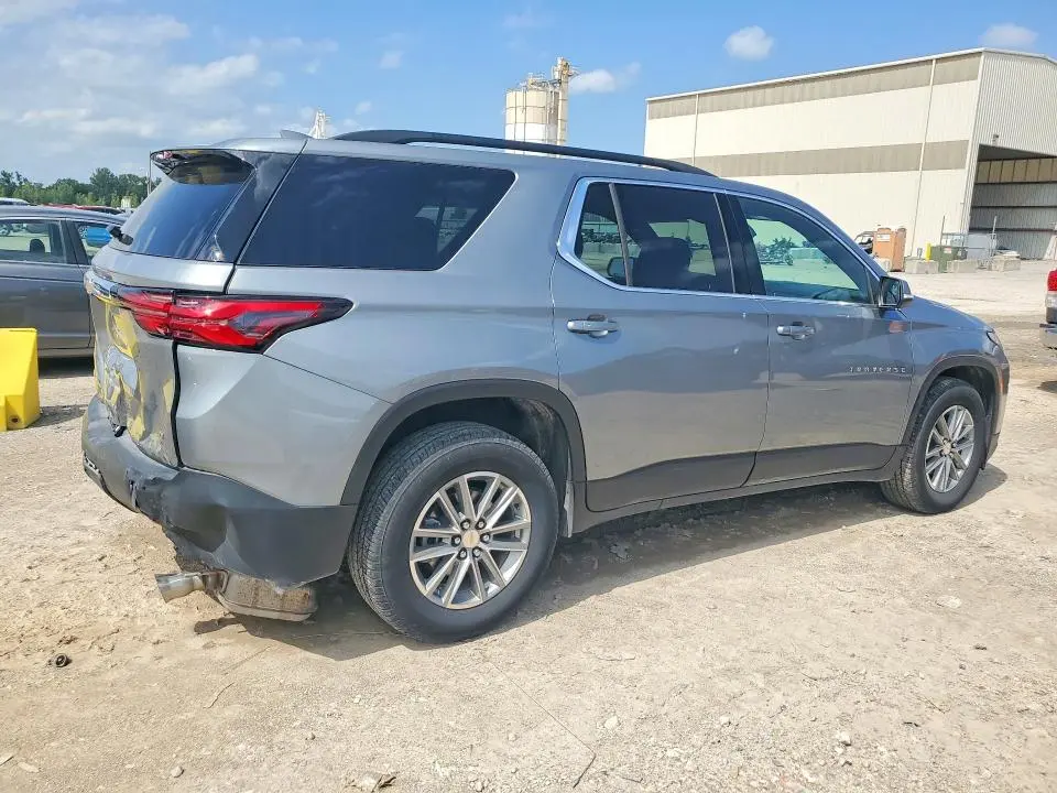 2023 CHEVROLET TRAVERSE LT  