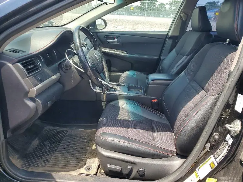 2017 TOYOTA CAMRY SE  