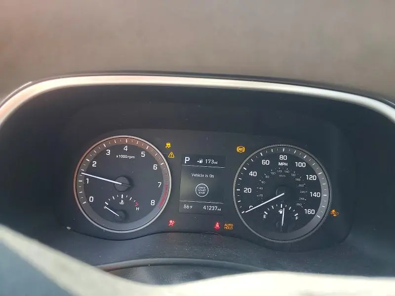 2020 HYUNDAI TUCSON SEL  