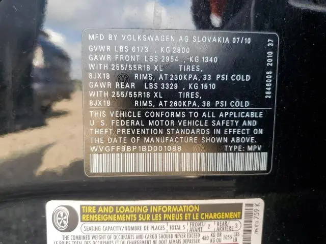 2011 VOLKSWAGEN TOUAREG V6  