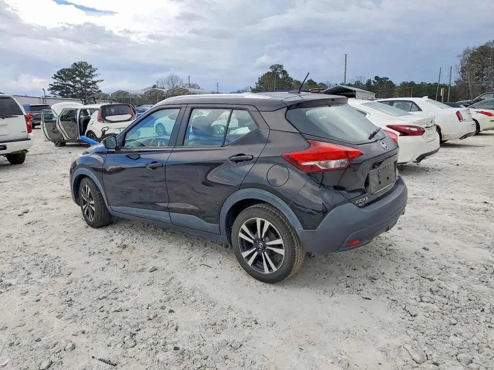 2019 NISSAN KICKS SV  