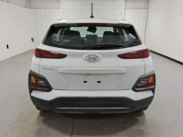 2020 HYUNDAI KONA SE  