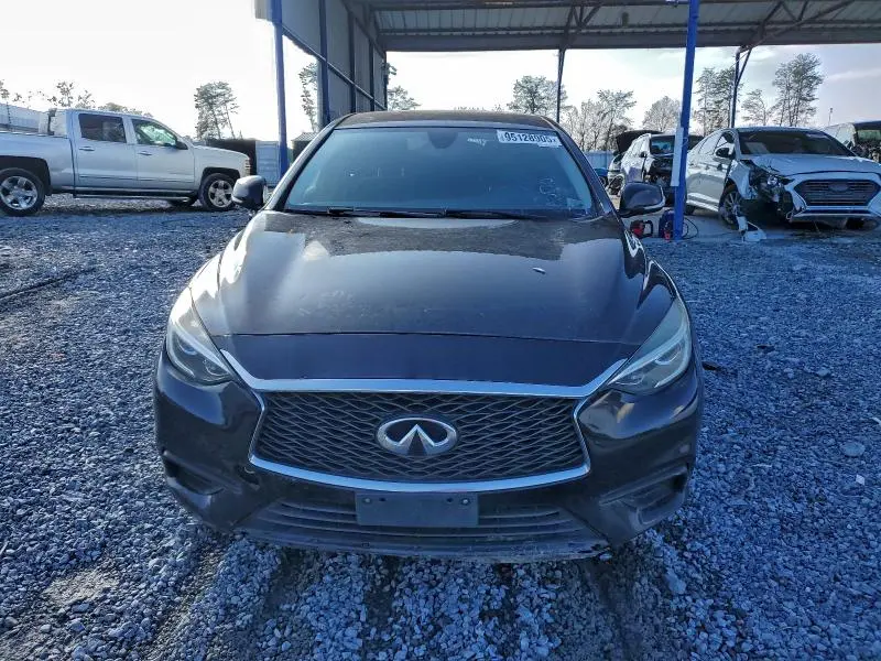 2017 INFINITI QX30 BASE  