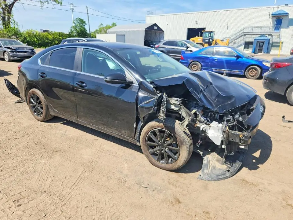 2023 KIA FORTE EX  