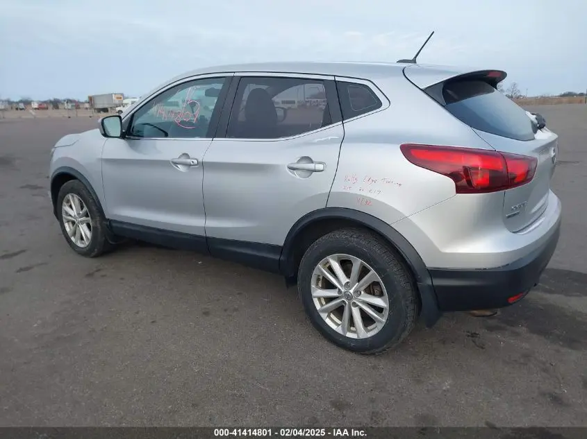 2017 NISSAN ROGUE SPORT S