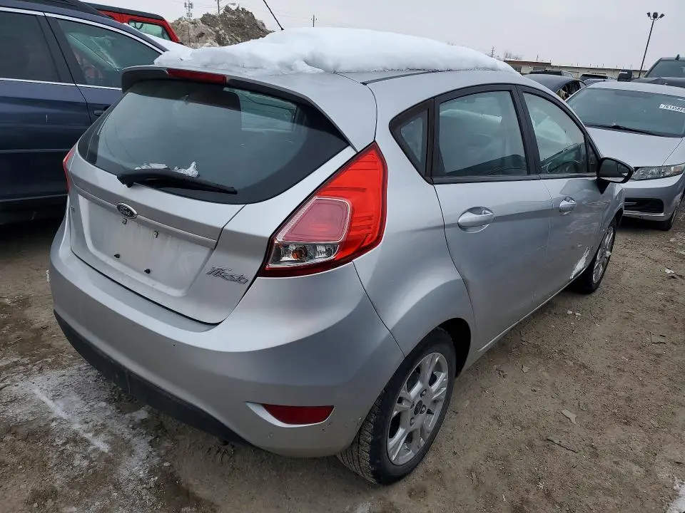 2015 FORD FIESTA SE  