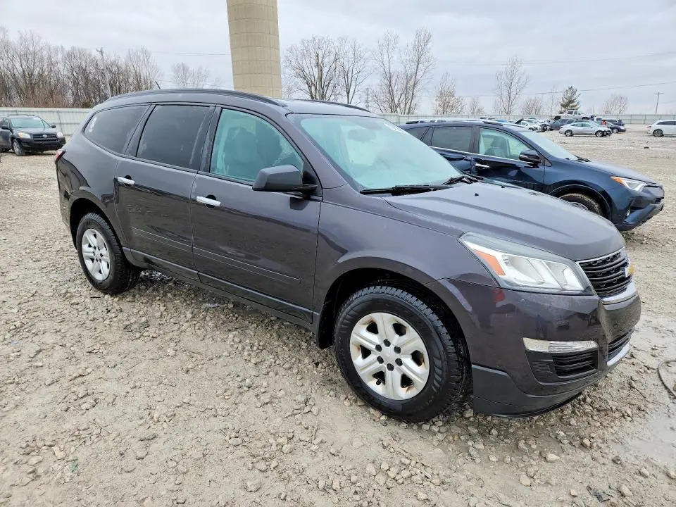 2015 CHEVROLET TRAVERSE LS  