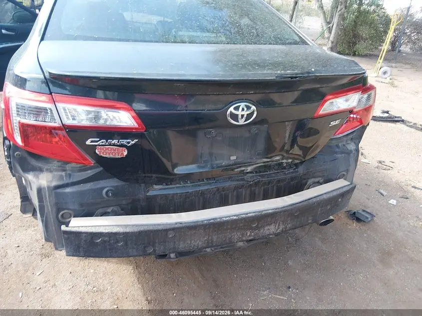 2012 TOYOTA CAMRY SE