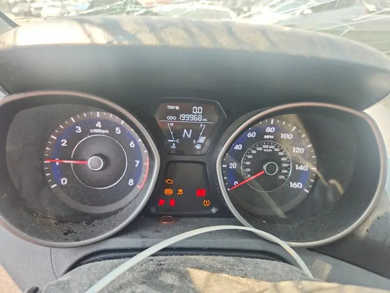 2012 HYUNDAI ELANTRA GLS  