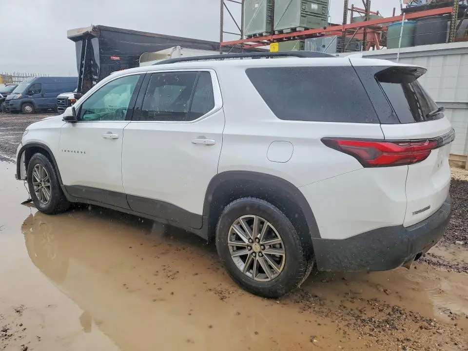 2023 CHEVROLET TRAVERSE LT  
