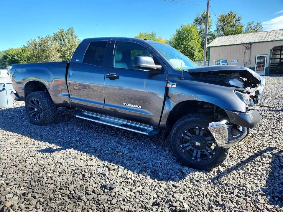 2011 TOYOTA TUNDRA DOUBLE CAB SR5  