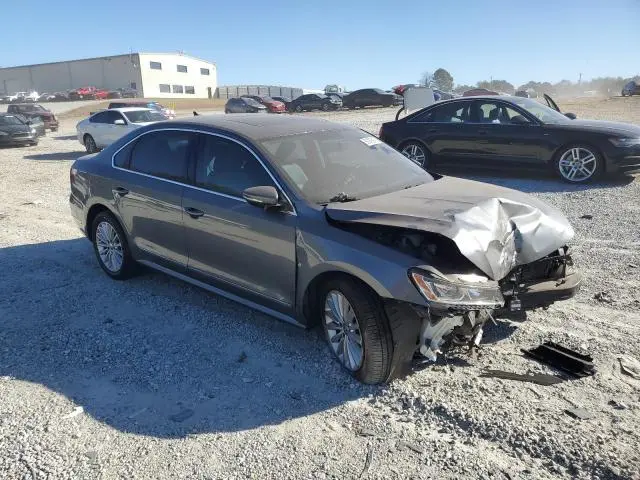 2017 VOLKSWAGEN PASSAT SE  