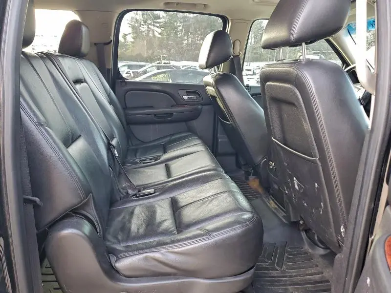 2013 CHEVROLET SUBURBAN K1500 LT  