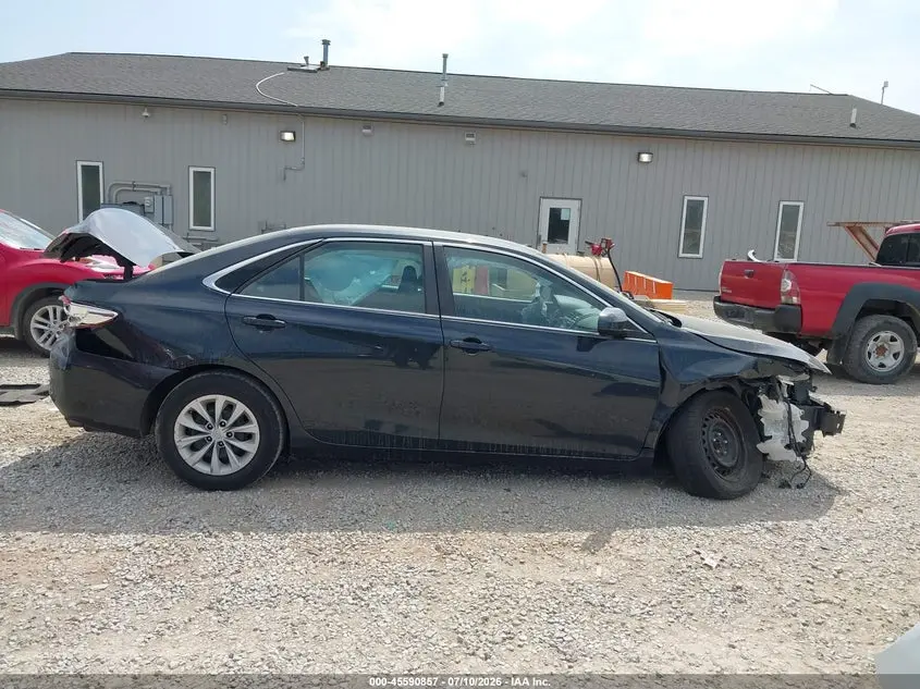 2017 TOYOTA CAMRY LE