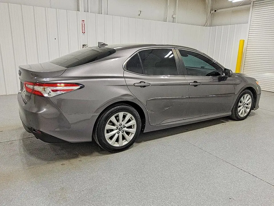 2019 TOYOTA CAMRY LE  