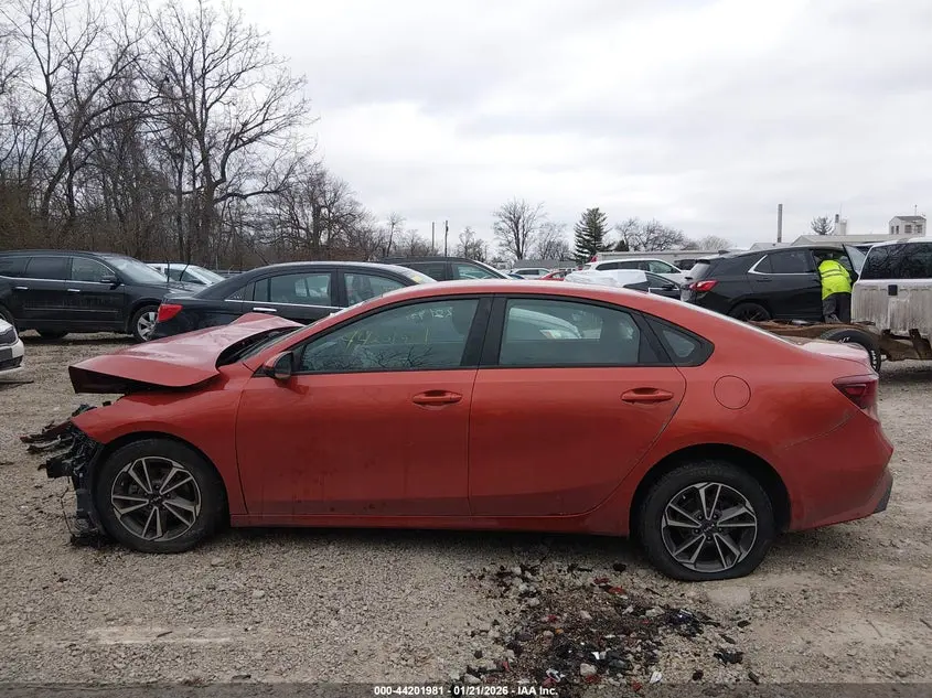 2022 KIA FORTE LXS