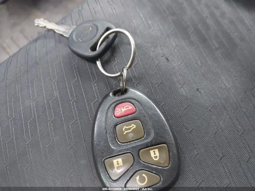 2013 CHEVROLET SUBURBAN 1500 LS