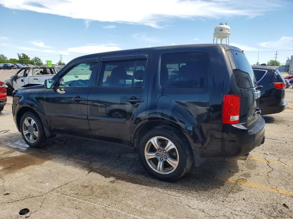 2015 HONDA PILOT SE  