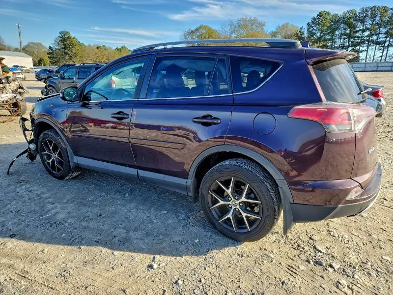 2017 TOYOTA RAV4 SE  