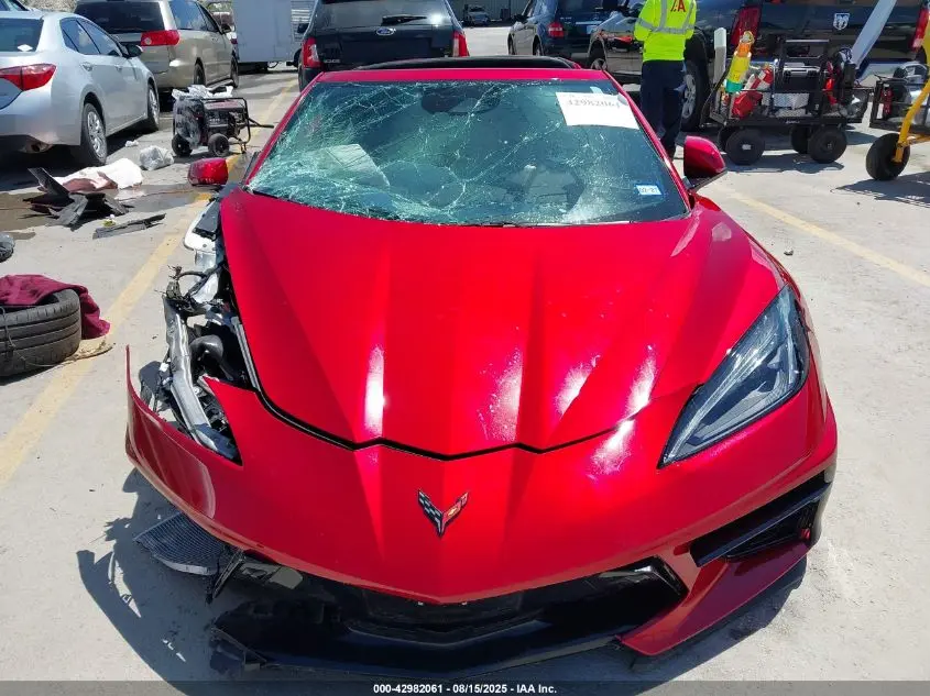 2024 CHEVROLET CORVETTE STINGRAY RWD  2LT