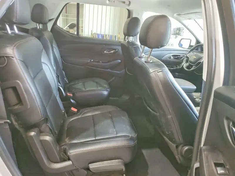 2020 CHEVROLET TRAVERSE LT  