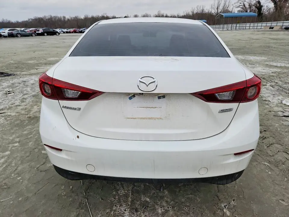 2017 MAZDA 3 TOURING  