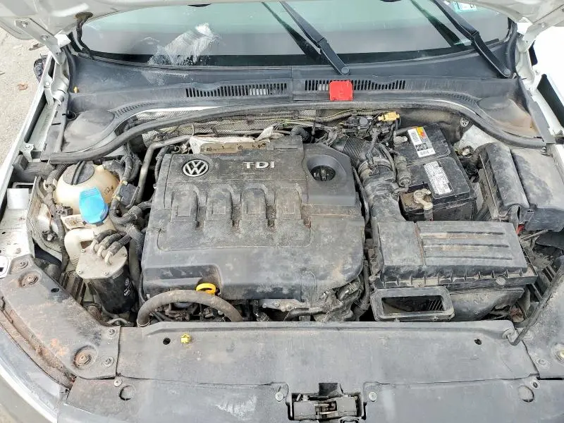2015 VOLKSWAGEN JETTA TDI  