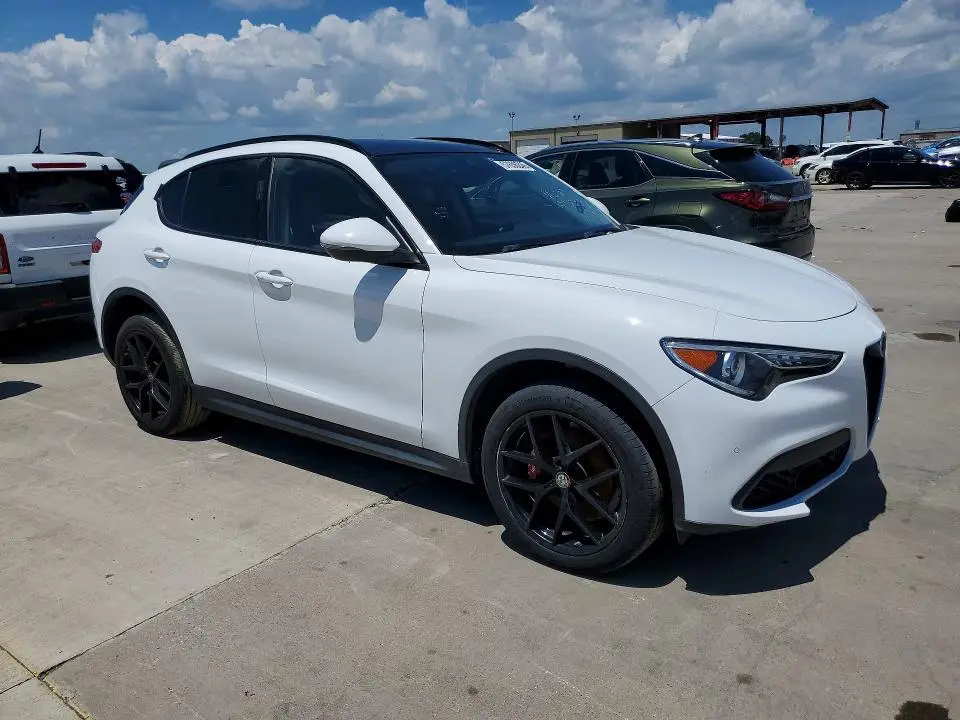 2019 ALFA ROMEO STELVIO   