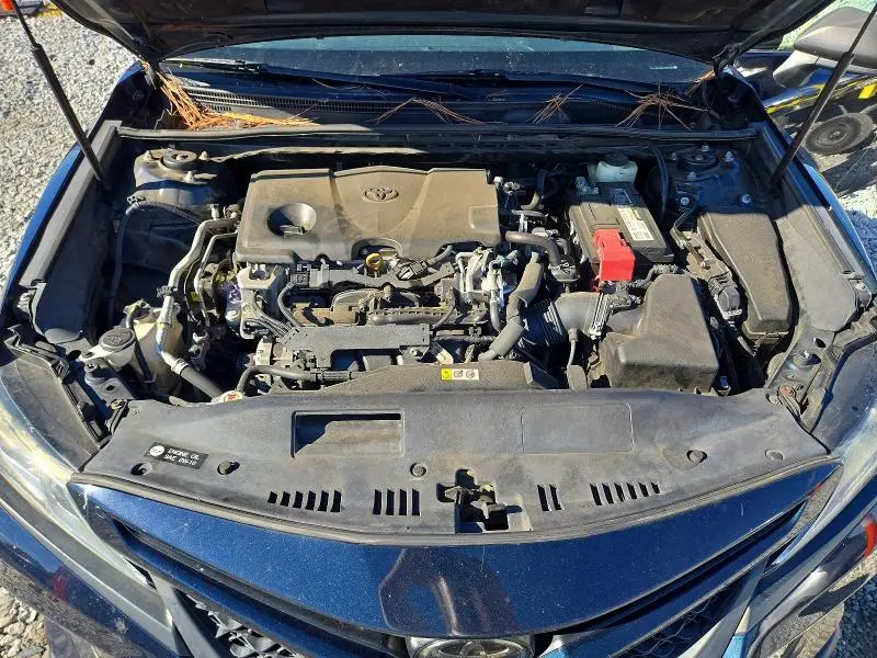 2018 TOYOTA CAMRY SE  
