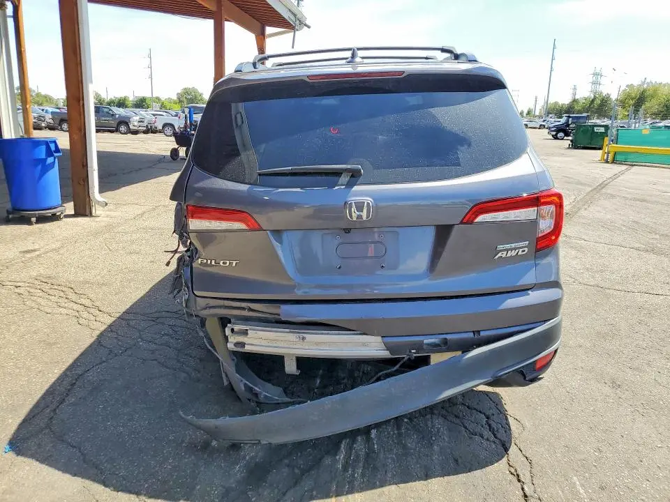 2022 HONDA PILOT SE  