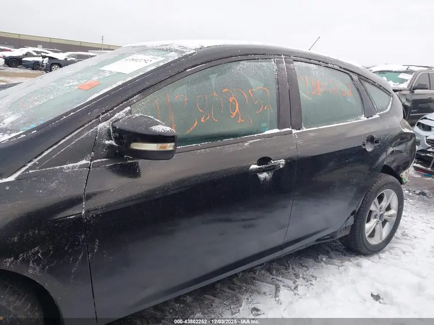 2013 FORD FOCUS SE