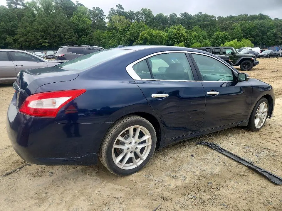 2010 NISSAN MAXIMA 3.5 S  