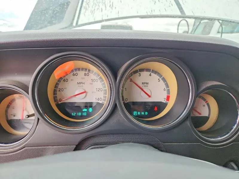 2010 DODGE CHALLENGER SE  