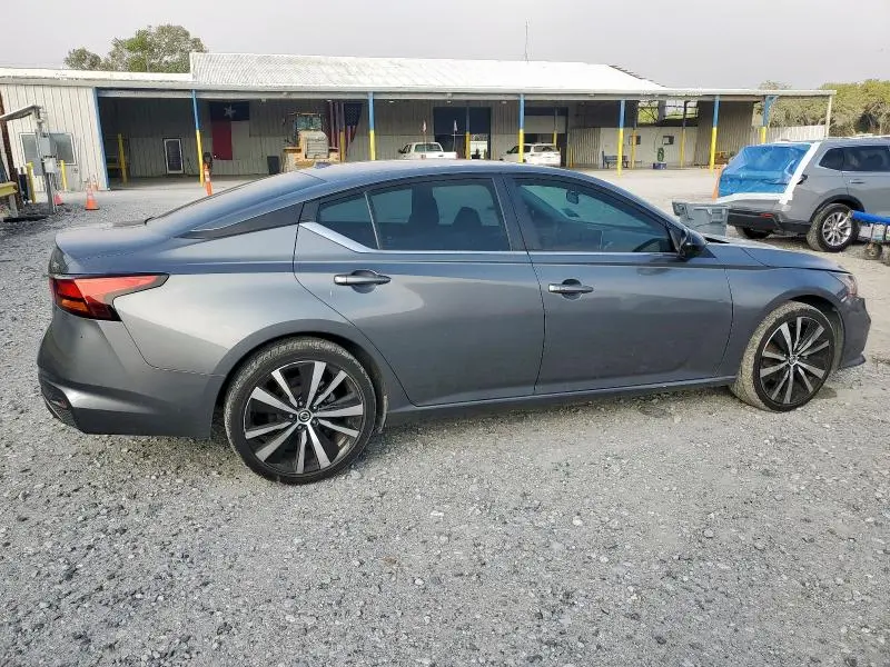 2021 NISSAN ALTIMA SR  