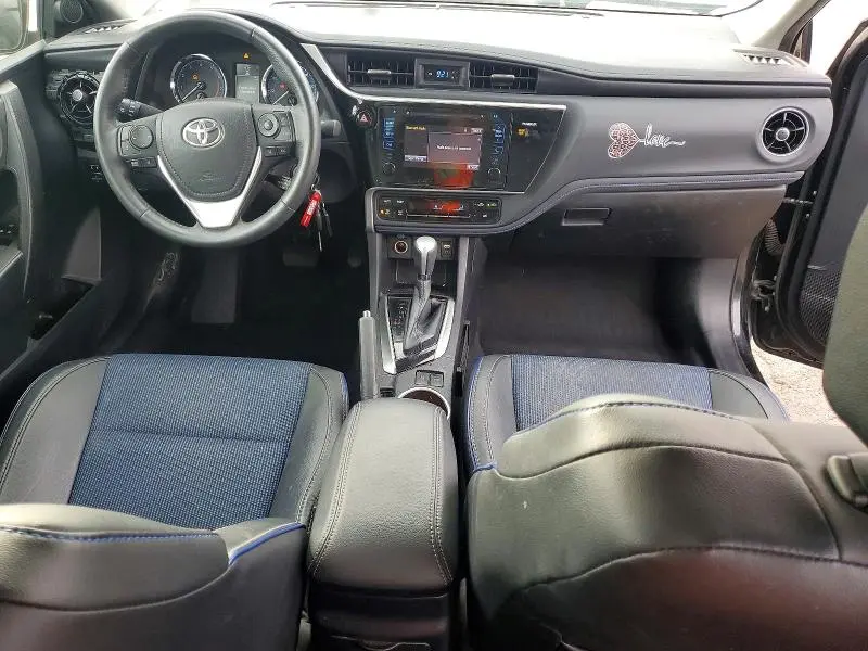 2017 TOYOTA COROLLA SE  